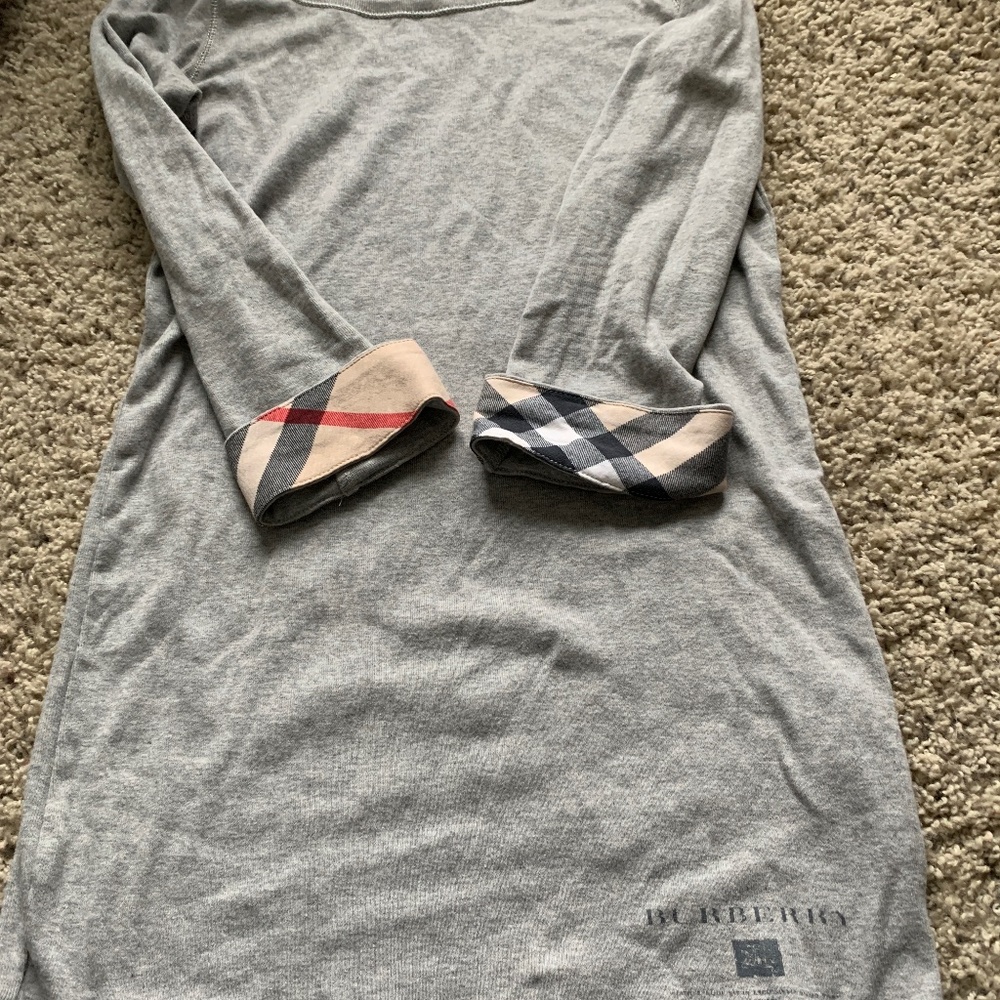 Like new Burberry women fitted shirt size small